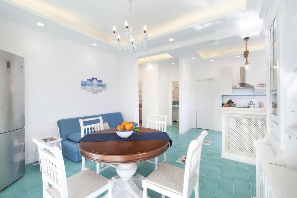 דירות סורנטו Super Attico Vista Mare Con Piscina מראה חיצוני תמונה