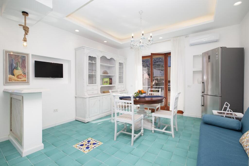 דירות סורנטו Super Attico Vista Mare Con Piscina מראה חיצוני תמונה