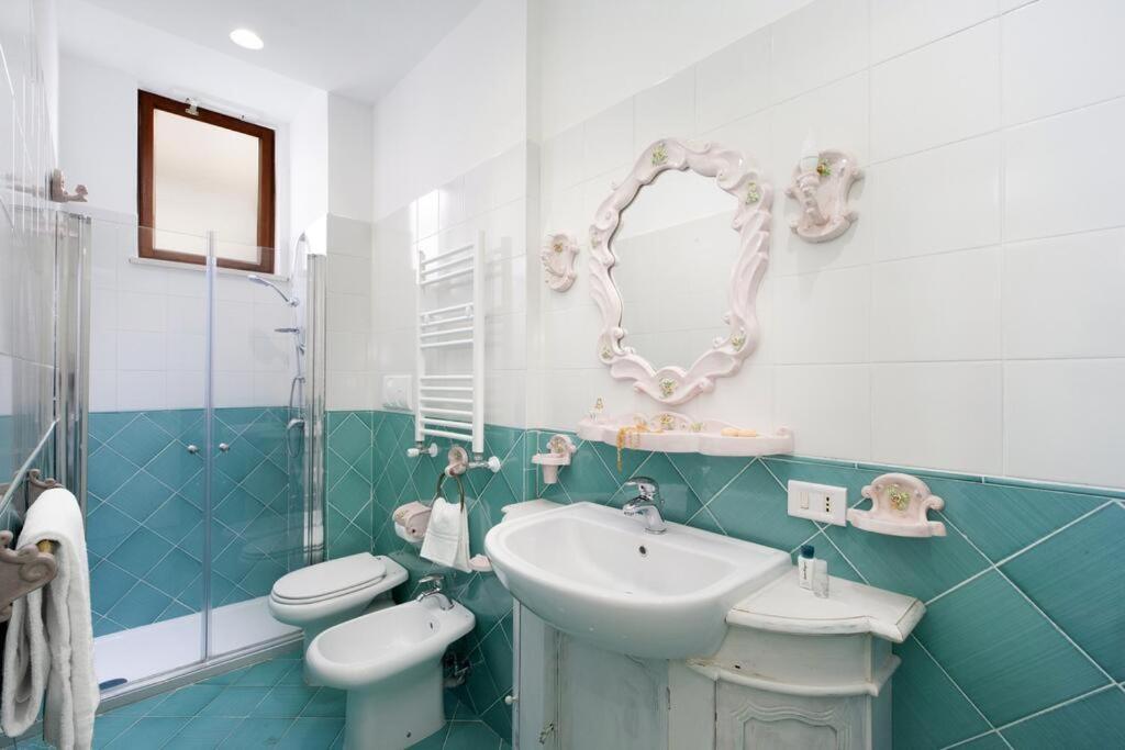 דירות סורנטו Super Attico Vista Mare Con Piscina מראה חיצוני תמונה